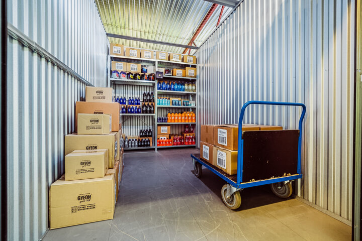 Kristiine Panila renditav väikeladu Tallinnas